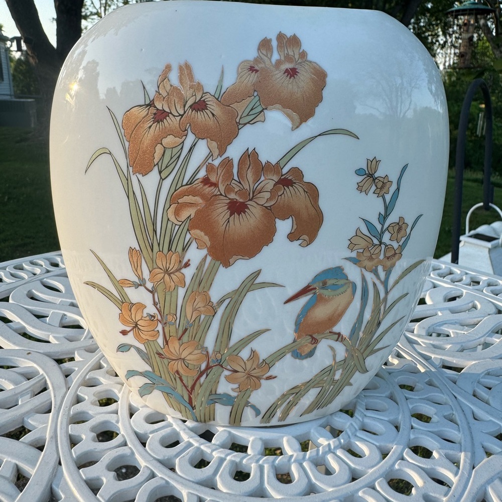 Vintage Shaddy Japanese Vase
